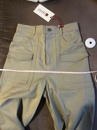 Pantalón Zara SPRLS verde Ancho