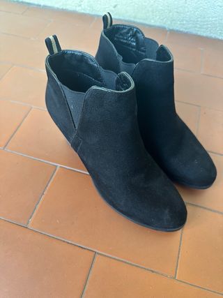 Botines negros tacón