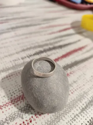 Anillo de plata liso