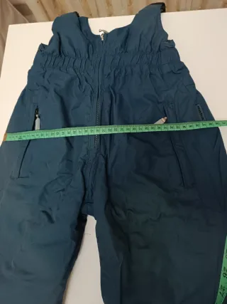 Pantalón de nieve y manoplas