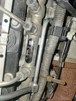 Motor Nissan Cabstar NT400