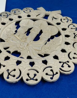 Sottopiatto in metallo natalizio