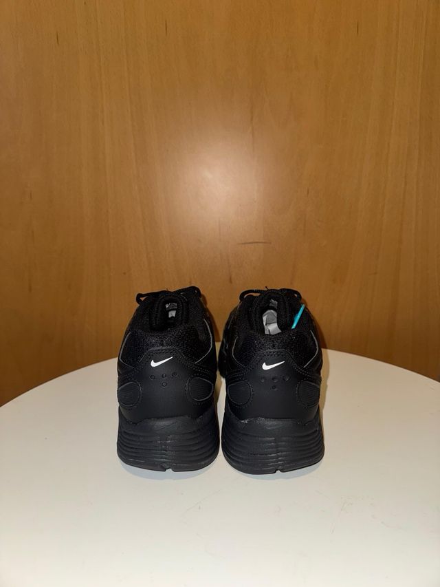 Nike P600 Negro