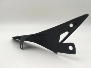 PROTECTOR DE CADENA MULTISTRADA EN CARBONO m_053