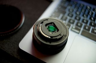 Obiettivo Sony E 16-50mm f/3.5-5.6 PZ OSS II