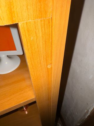 Estantería de madera