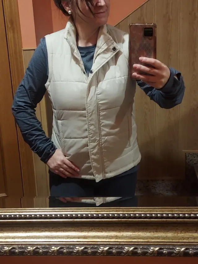 Chaleco acolchado mujer beige