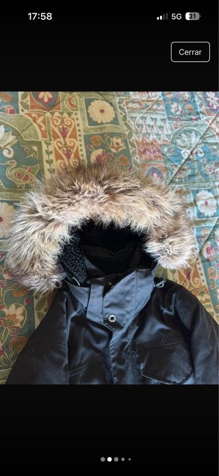 Chaquetón de invierno con capucha