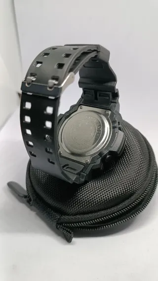 Reloj deportivo digital negro nuevo