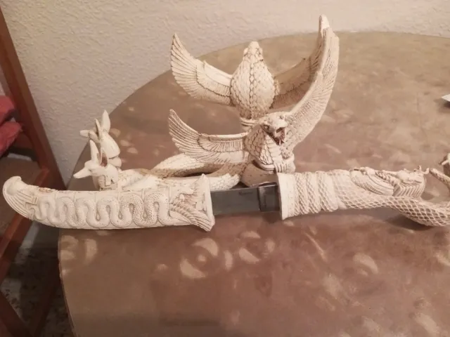 Puñal Decoración Egipcio Serpiente