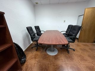 Mobiliario de oficina: Despacho de dirección.