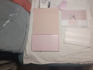 Funda rosa para tablet + Teclado Bluetooth Lenovo