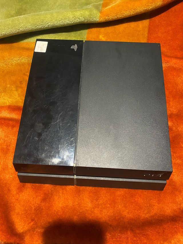Consola Sony PS4 Negra