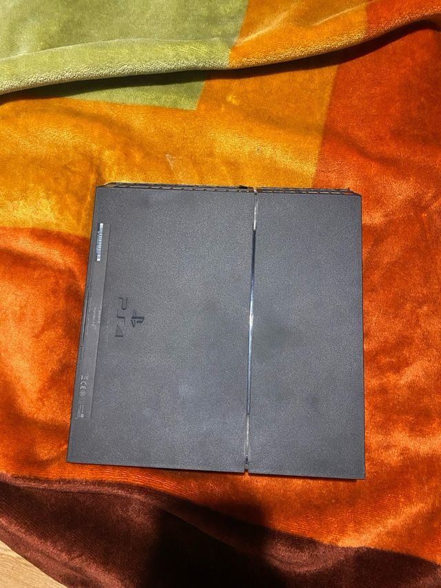 Consola Sony PS4 Negra