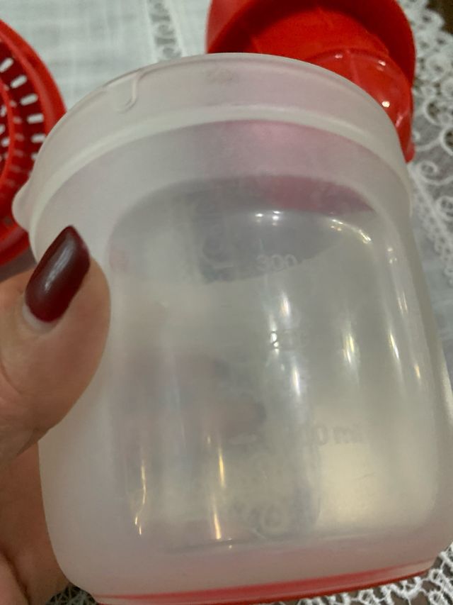 Exprimidor manual Tupperware