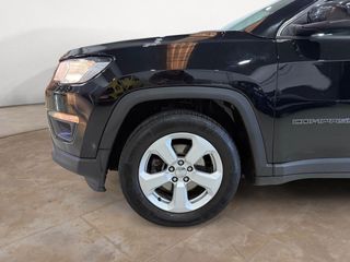 Jeep Compass 1.4 Mair 103kW Business 4x2