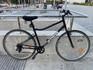 Bicicleta BTWIN Riverside 100 Negra + Complementos