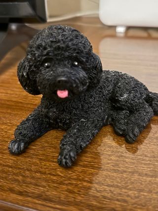 Statuetta cane barboncino nero