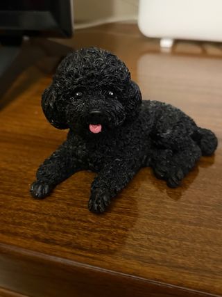 Statuetta cane barboncino nero