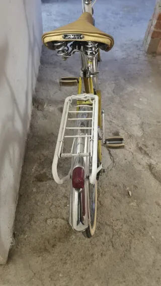 Bicicleta BH plegable antigua