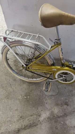 Bicicleta BH plegable antigua