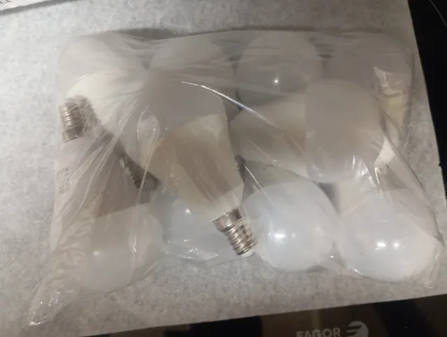 Pack 10 Bombillas LED E14 9W