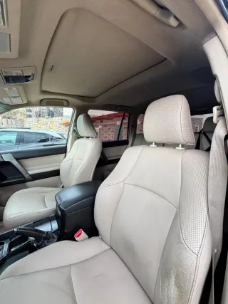 Toyota Land Cruiser 2010