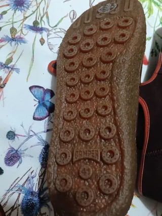 Merceditas Camper Peu Terreno Burdeos