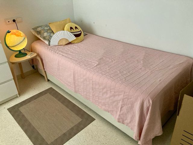 Letto singolo IKEA 90x200 (senza materasso)