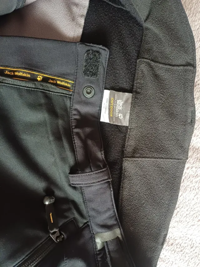 Pantalones de montaña Jack Wolfskin negros