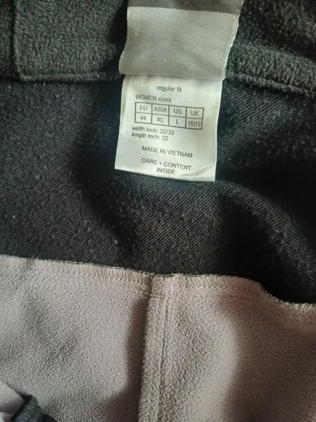 Pantalones de montaña Jack Wolfskin negros