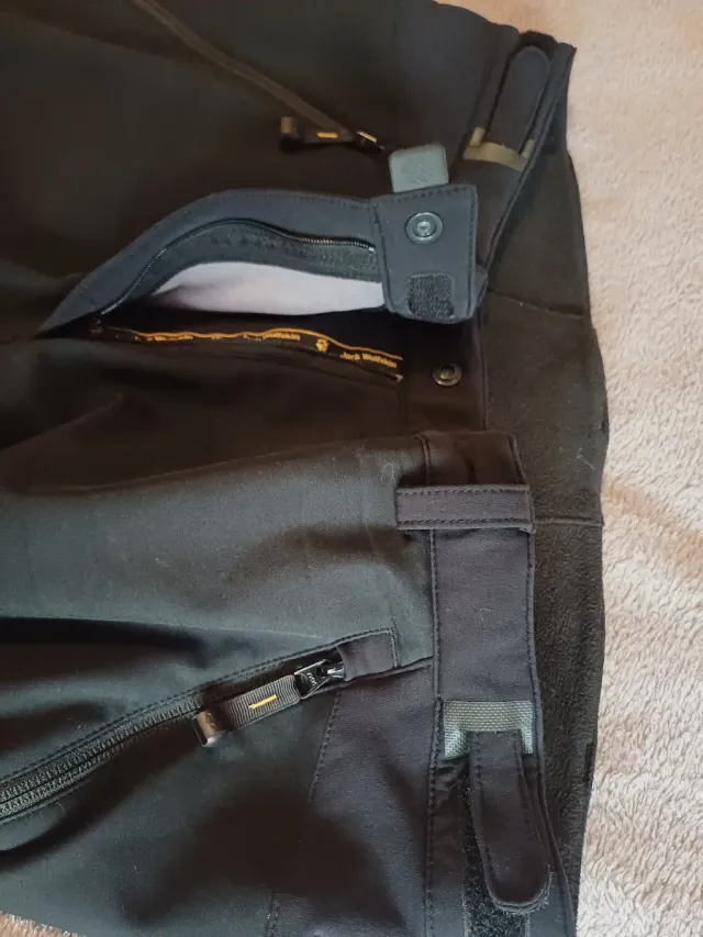 Pantalones de montaña Jack Wolfskin negros