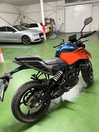 KTM Duke 125