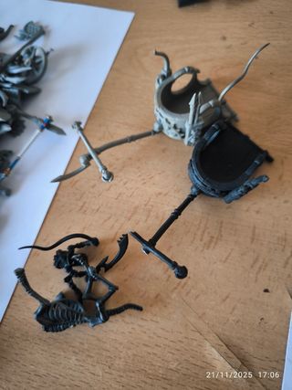 Warhammer Piezas Sueltas esqueletos, orcos, ogro..