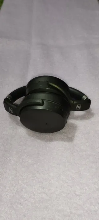 SENNHEISER  HD 450BT Negros