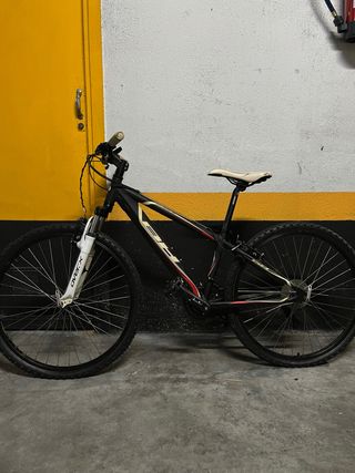 Bicicleta de Montaña BH
