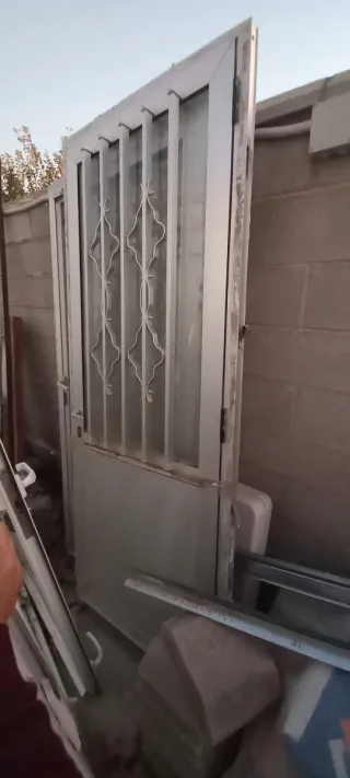 Puertas d aluminio- puerta de hierro entrada finca