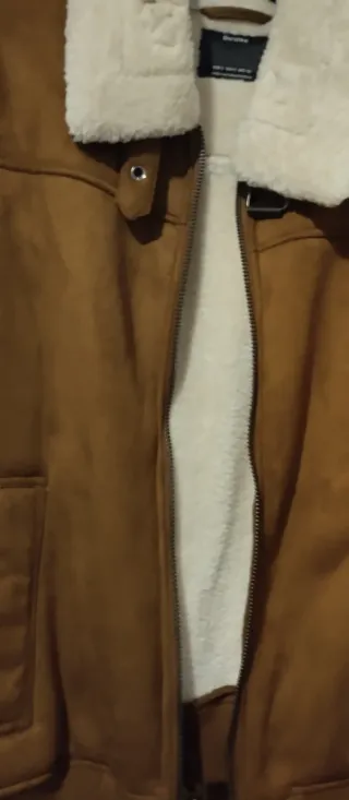 Cazadora marrón con borreguito