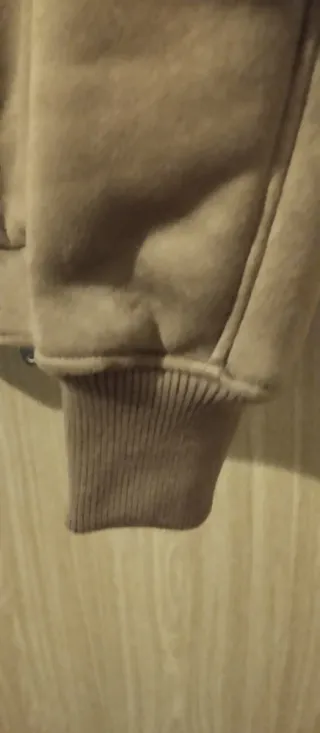 Cazadora marrón con borreguito