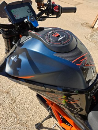KTM Super Duke 1290R año 2024, 1.580km