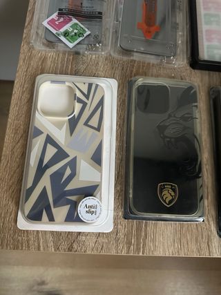Fundas y Cristal Templado iPhone 14 Pro Max