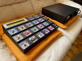 Fractal Audio Axe-Fx II Mark II + MFC 101 Mark III