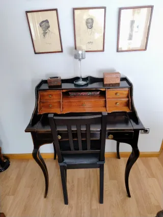 Escritorio antiguo madera