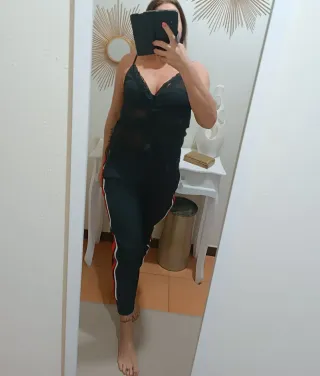 Pantaloni donna neri con righe rosse e bianche