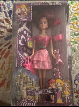 4 Muñeca Atinil con accesorios 4️⃣0️⃣€