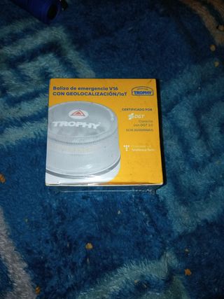 Baliza de emergencia V16 con geolocalizaciónTrophy