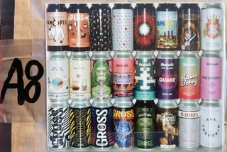 Lattine di birra vuote da collezione serie A