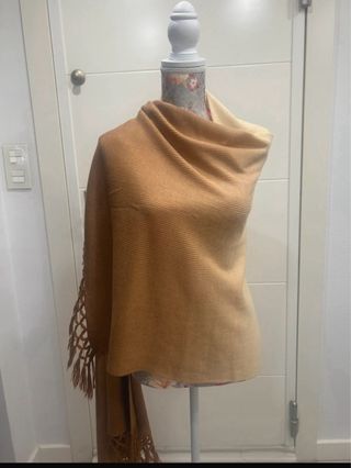 Chales granate, marrón y beige