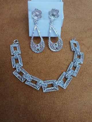 Conjunto antiguo de filigrana