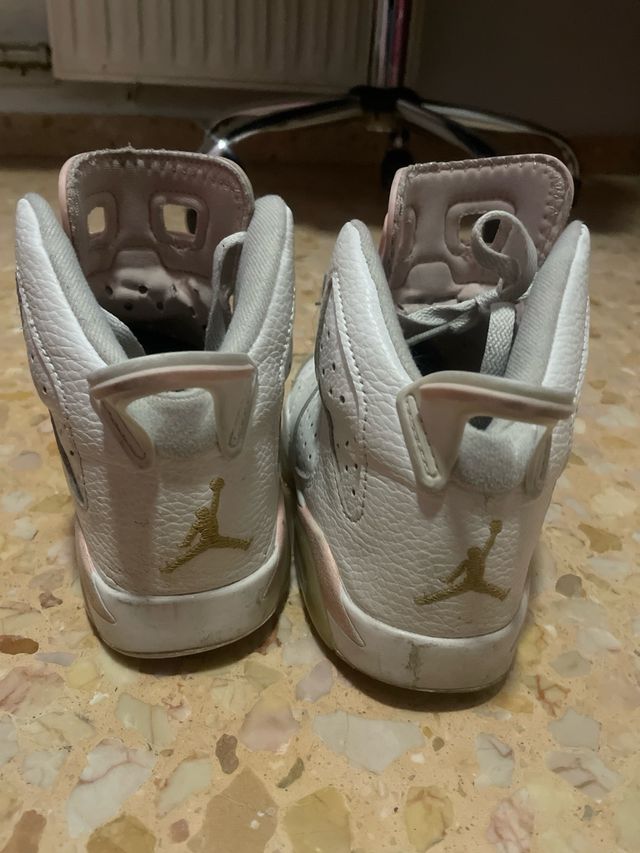 Jordan Blancas y Rosas